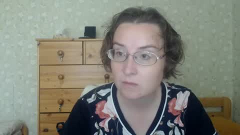 Snapshot of smart_rose chatting on 07/10/26, 10:29 smart_rose online show from 07/10/26, 10:29