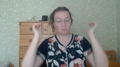 Snapshot of smart_rose chatting on 07/12/26, 09:00 smart_rose online show from 07/12/26, 09:00