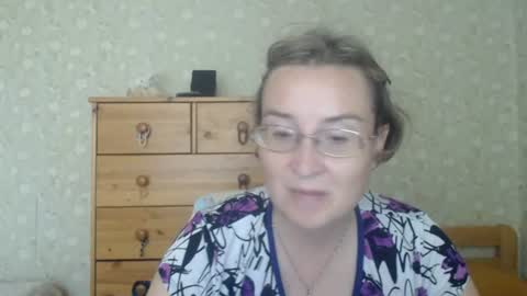 Snapshot of smart_rose chatting on 07/18/26, 12:09 smart_rose online show from 07/18/26, 12:09