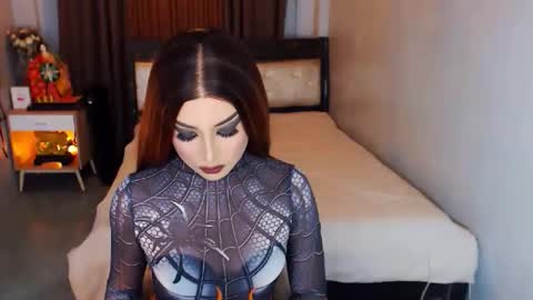 Snapshot of smasherqueen chatting on 10/30/25, 10:38 smasherqueen online show from 10/30/25, 10:38