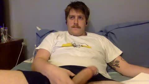 Snapshot of smashslug chatting on 12/31/24, 04:06 Sluggie online show from 12/31/24, 04:06