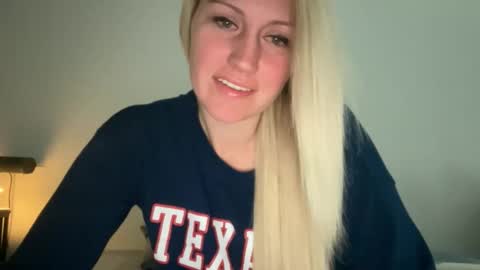 smexxii93 online show from 12/18/25, 03:51