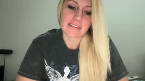 smexxii93 online show from 01/15/26, 05:38