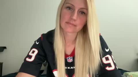 smexxii93 online show from 04/17/26, 04:21