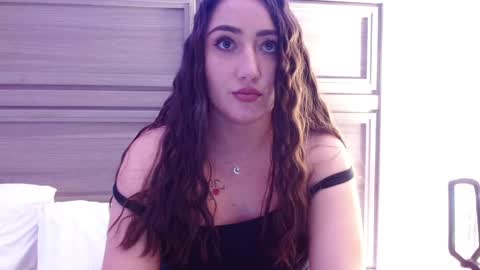 Snapshot of smexy_bun chatting on 01/12/25, 10:01 Smexy online show from 01/12/25, 10:01