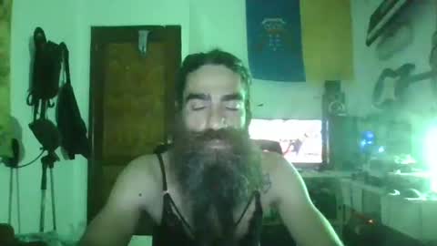 Snapshot of smile3555 chatting on 10/08/25, 05:27 willy online show from 10/08/25, 05:27