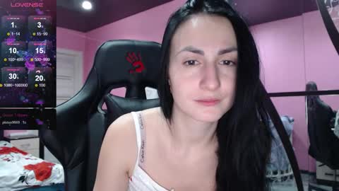 smile_cute_fox online show from 11/21/25, 01:10