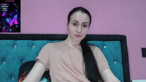 smile_cute_fox online show from 03/21/26, 12:21