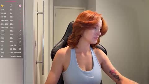 Snapshot of smilee_girl chatting on 01/09/26, 03:48 Emily Burns online show from 01/09/26, 03:48