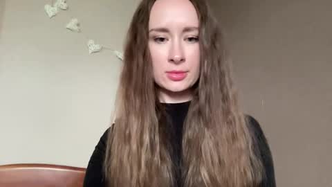 Snapshot of smilequeen_ chatting on 09/28/25, 10:09 smilequeen_ online show from 09/28/25, 10:09