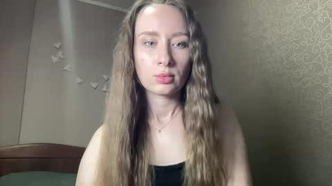 Snapshot of smilequeen_ chatting on 10/04/25, 05:22 smilequeen_ online show from 10/04/25, 05:22