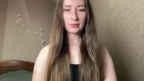 Snapshot of smilequeen_ chatting on 10/11/25, 06:39 smilequeen_ online show from 10/11/25, 06:39