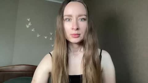 Snapshot of smilequeen_ chatting on 10/12/25, 10:58 smilequeen_ online show from 10/12/25, 10:58