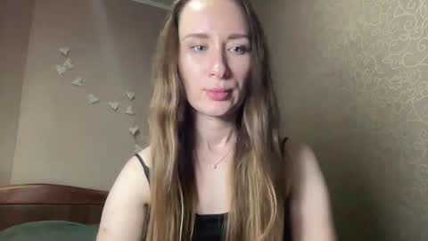 Snapshot of smilequeen_ chatting on 10/13/25, 08:53 smilequeen_ online show from 10/13/25, 08:53