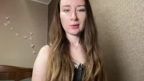 Snapshot of smilequeen_ chatting on 10/20/25, 06:41 smilequeen_ online show from 10/20/25, 06:41