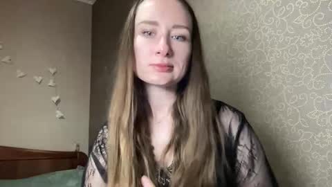 Snapshot of smilequeen_ chatting on 10/23/25, 07:01 smilequeen_ online show from 10/23/25, 07:01