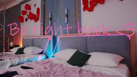 Mia online show from 02/19/25, 11:28