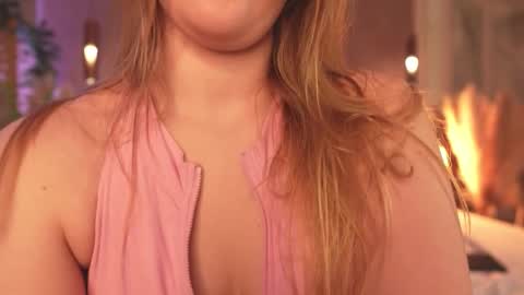 Mia online show from 03/09/26, 05:33