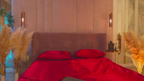 Mia online show from 04/02/26, 05:05