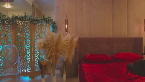 Mia online show from 04/03/26, 05:05