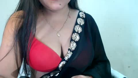 Snapshot of smiley_queen99 chatting on 07/10/26, 03:44 smiley online show from 07/10/26, 03:44