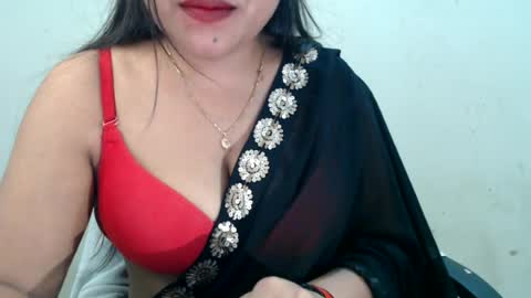 Snapshot of smiley_queen99 chatting on 07/12/26, 02:46 smiley online show from 07/12/26, 02:46
