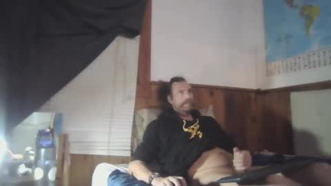Snapshot of smileydink chatting on 02/17/25, 05:25 smileydink online show from 02/17/25, 05:25
