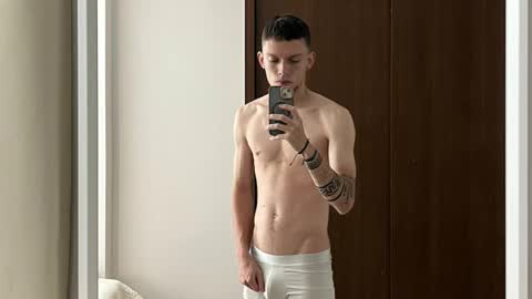 SMIT  online show from 11/18/25, 09:08