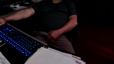 Snapshot of smly chatting on 02/21/26, 11:44 smly online show from 02/21/26, 11:44