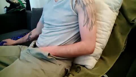 Smokeandwatching online show from 01/03/25, 02:08