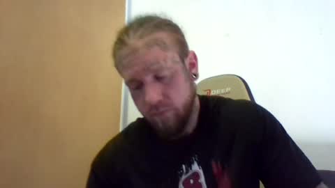 Snapshot of smokebluntafterblunt chatting on 07/21/26, 02:30 smoke online show from 07/21/26, 02:30