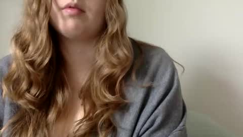 Snapshot of smokeshow3 chatting on 02/05/25, 06:59 smokeshow3 online show from 02/05/25, 06:59
