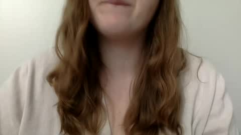 Snapshot of smokeshow3 chatting on 02/21/25, 04:37 smokeshow3 online show from 02/21/25, 04:37