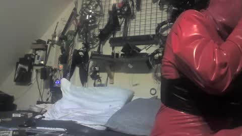 Snapshot of smokeslut365 chatting on 02/24/25, 02:51 smokeslut365 online show from 02/24/25, 02:51