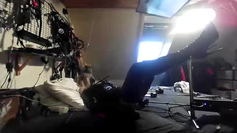 Snapshot of smokeslut365 chatting on 02/25/25, 07:31 smokeslut365 online show from 02/25/25, 07:31