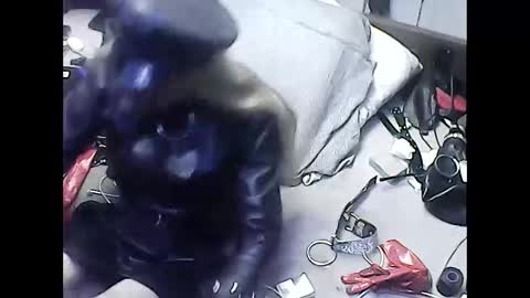 Snapshot of smokeslut365 chatting on 03/09/25, 06:06 smokeslut365 online show from 03/09/25, 06:06