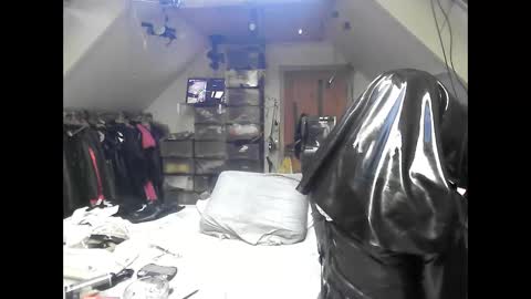 Snapshot of smokeslut365 chatting on 03/12/25, 05:46 smokeslut365 online show from 03/12/25, 05:46