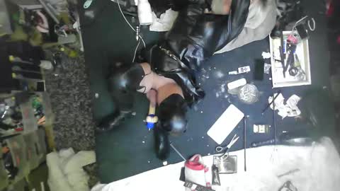 Snapshot of smokeslut365 chatting on 10/16/25, 12:44 smokeslut365 online show from 10/16/25, 12:44