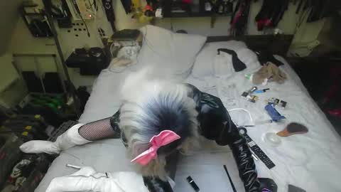 Snapshot of smokeslut365 chatting on 10/24/25, 06:04 smokeslut365 online show from 10/24/25, 06:04