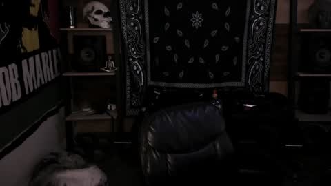 Smokey915 online show from 12/30/24, 07:21