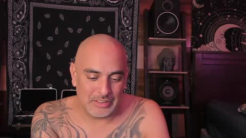 Smokey915 online show from 01/11/25, 05:41