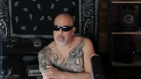 Smokey915 online show from 02/16/25, 05:15