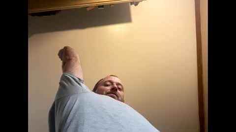 Snapshot of smokeymt420 chatting on 01/01/25, 05:11 smokeymt420 online show from 01/01/25, 05:11