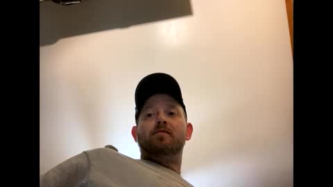 Snapshot of smokeymt420 chatting on 01/09/25, 02:22 smokeymt420 online show from 01/09/25, 02:22