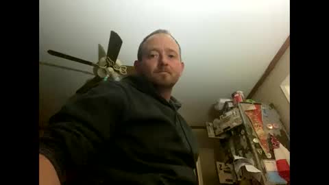 Snapshot of smokeymt420 chatting on 01/23/25, 04:19 smokeymt420 online show from 01/23/25, 04:19