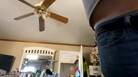 Snapshot of smokeymt420 chatting on 02/04/25, 06:27 smokeymt420 online show from 02/04/25, 06:27