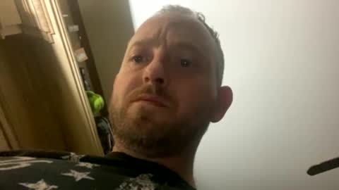 Snapshot of smokeymt420 chatting on 02/06/25, 05:14 smokeymt420 online show from 02/06/25, 05:14