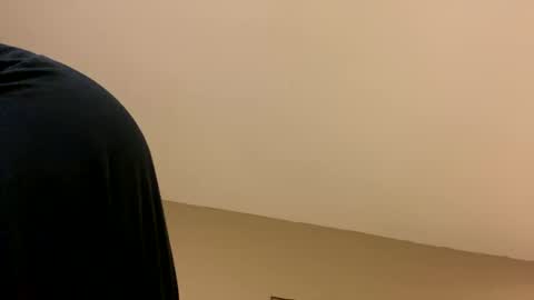 Snapshot of smokeymt420 chatting on 02/15/25, 03:52 smokeymt420 online show from 02/15/25, 03:52