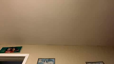 Snapshot of smokeymt420 chatting on 03/06/25, 05:03 smokeymt420 online show from 03/06/25, 05:03