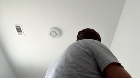 Snapshot of smokeymt420 chatting on 10/08/25, 01:09 smokeymt420 online show from 10/08/25, 01:09